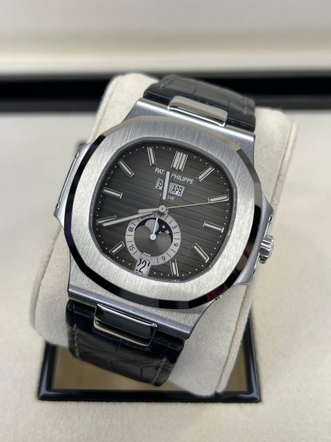 Patek Philippe Nautilus 5726A-001 Image 3